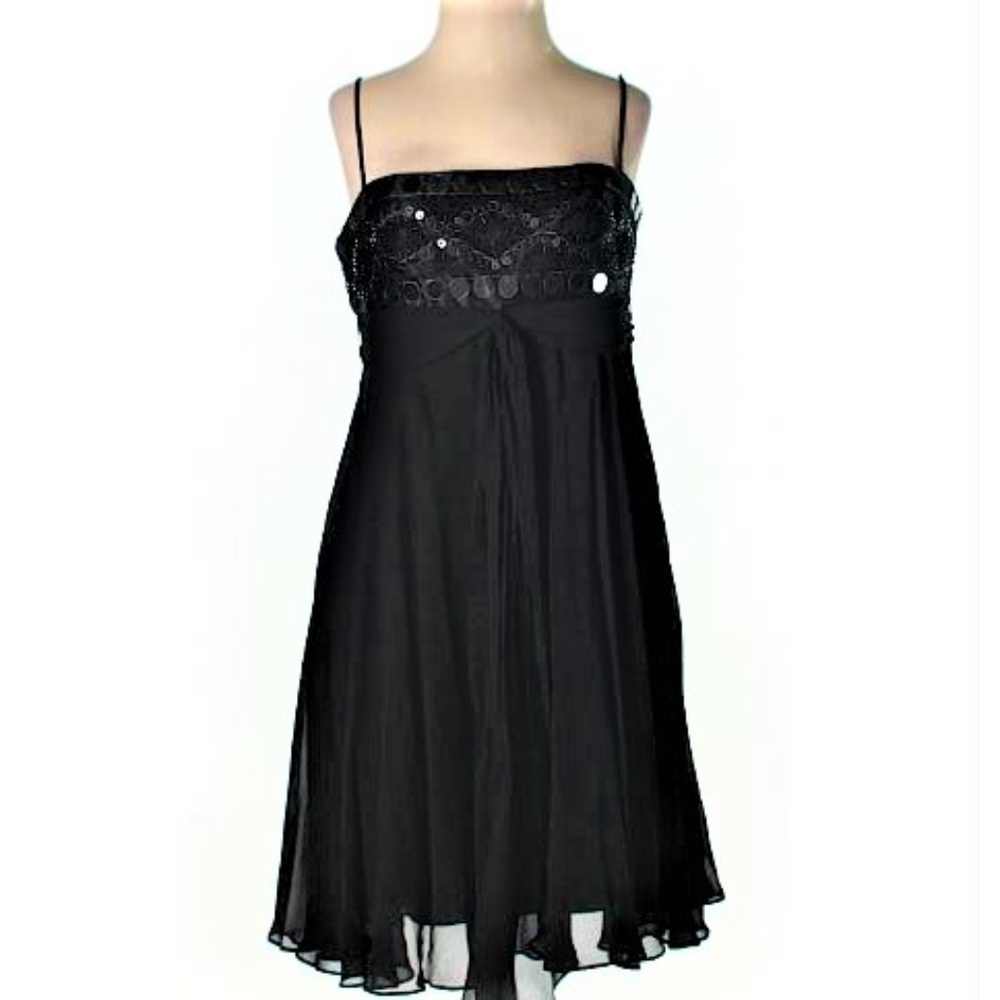 SiLK BCGBMaxAzria Petites Black Babydoll Dress Paillette Sequin Beads Empire 4P